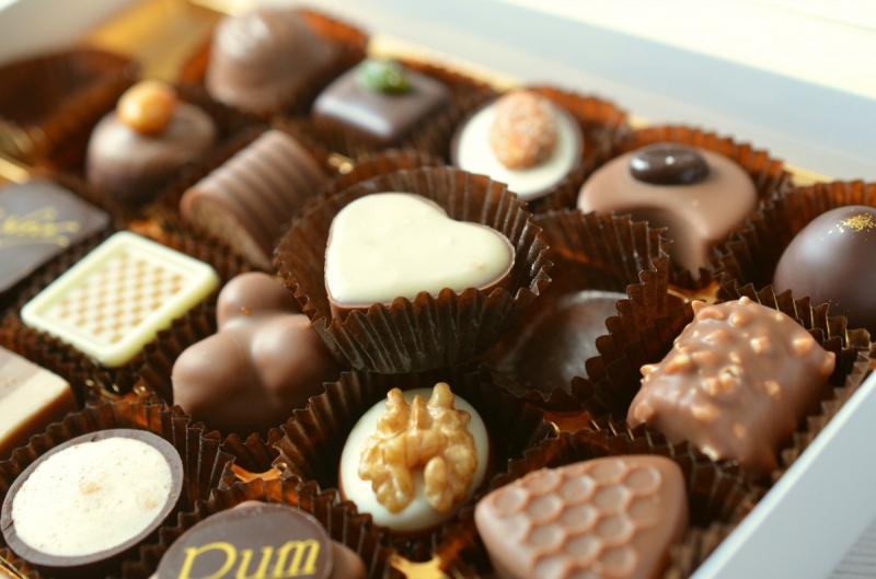 confiserie-LA BASTIDE-min_chocolates_food_candy_calories_nibble_chocolate_heart-782043